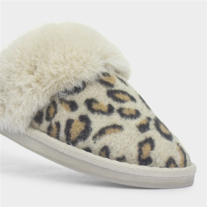 Nala Womens Beige Leopard Print Slipper