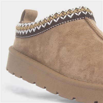 Chloe Womens Tan Clog Slippers