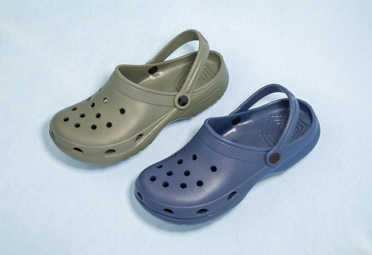 What are the best sandals for travelling?