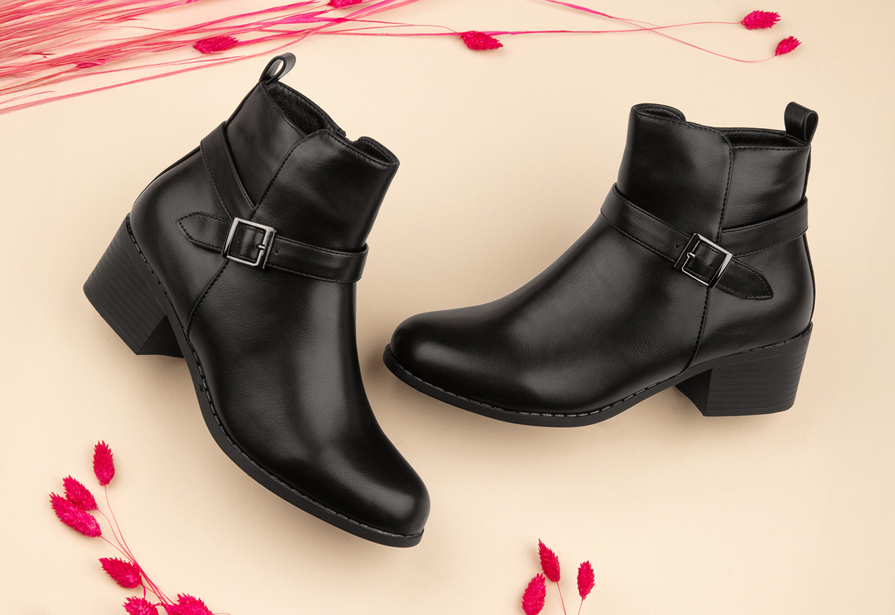 From Mini to Maxis, 7 Best Skirt & Boots Outfits