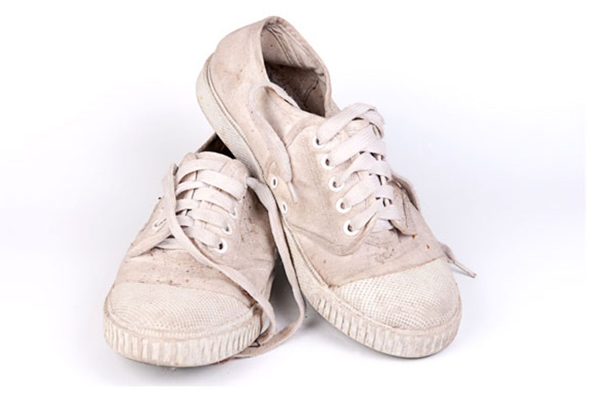 How to Clean White Shoes: The Ultimate Guide
