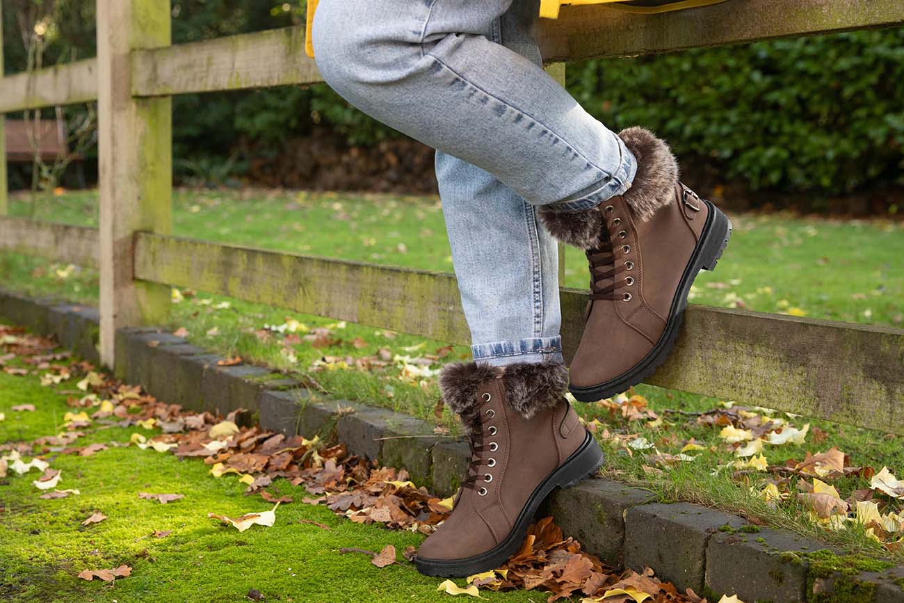 How to Wear Brown Boots