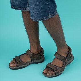 How to Wear Sandals with Jeans